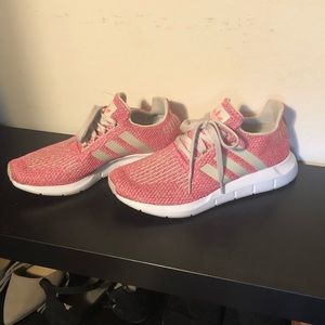 Adidas Swift Run Pink/Tan Size 9